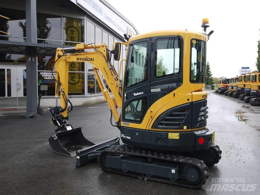 Hyundai R25Z-9AK Mini bagri <7t