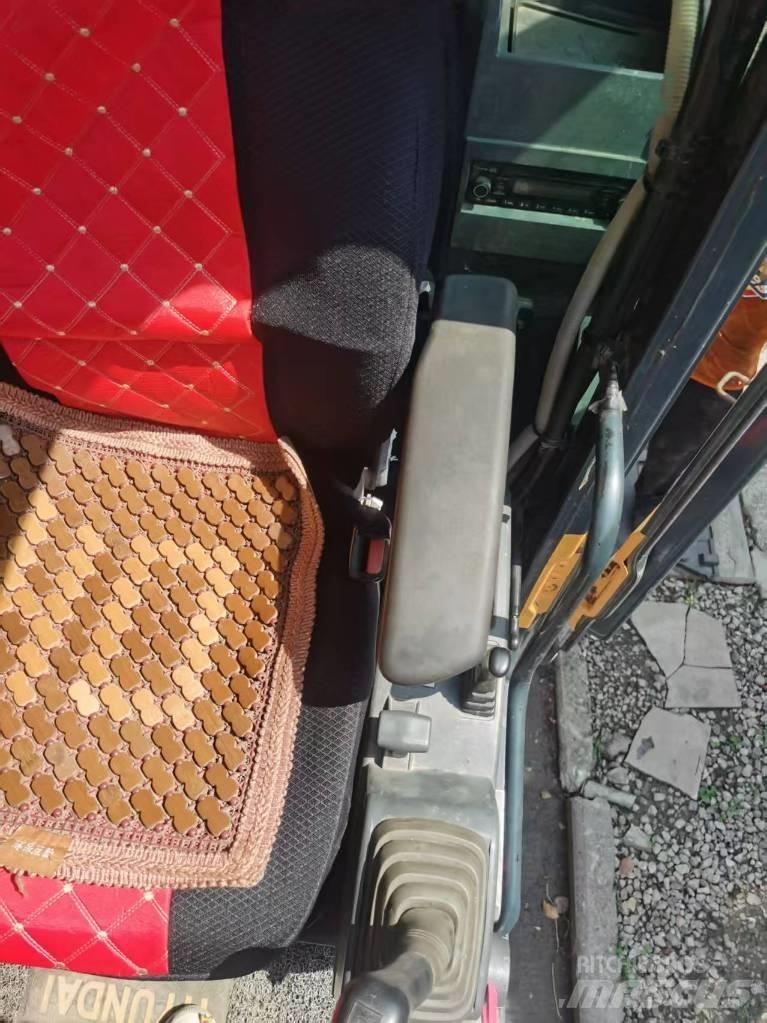 Hyundi 210w-9 Bagri na kolesih