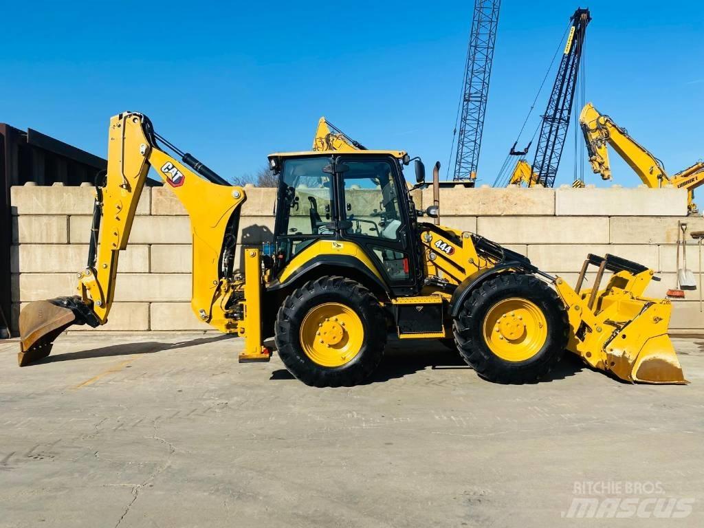 CAT 444  4x4 Rovokopači