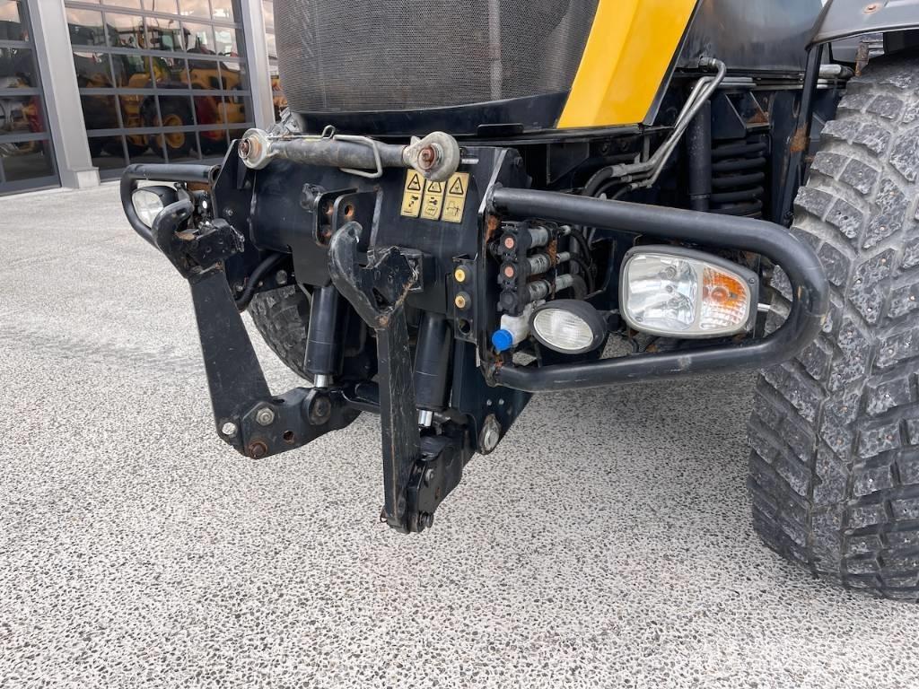 JCB Fastrac 8250 Traktorji