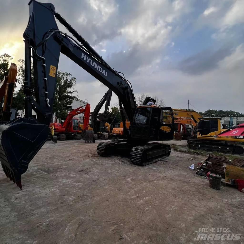 Hyundai R220-9S Bagri goseničarji
