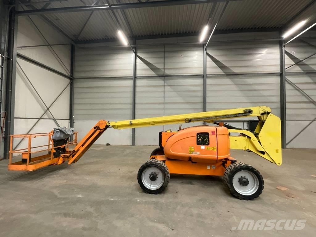 JLG 600 AJ   4x4x4 Zglobne dvižne ploščadi
