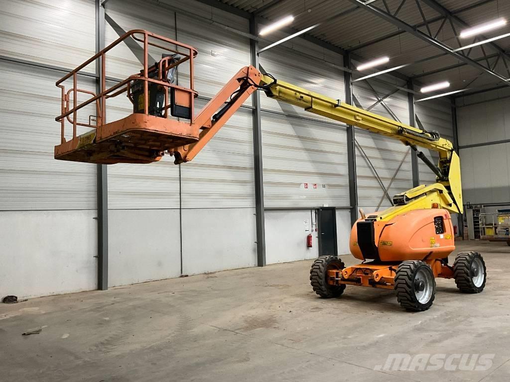 JLG 600 AJ   4x4x4 Zglobne dvižne ploščadi