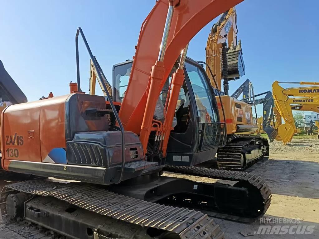 Hitachi ZX130-5A Bagri goseničarji