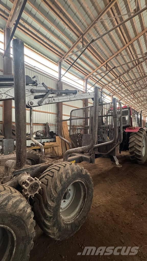 Belarus 1221.5 Traktorji