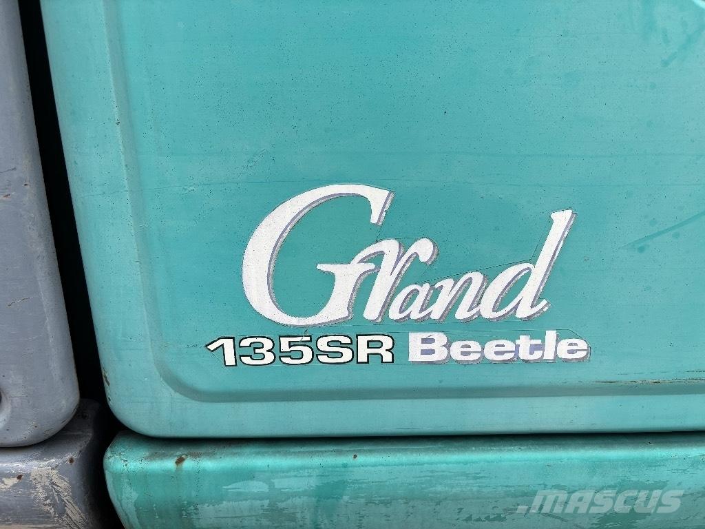 Kobelco SK 135 Bagri goseničarji