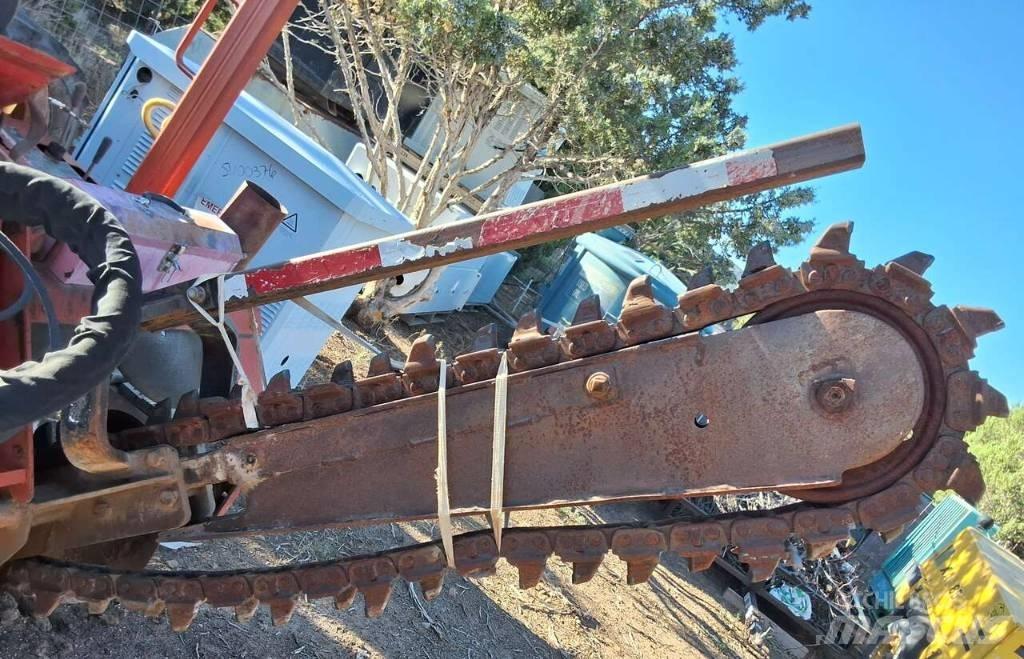 Ditch Witch 3700 DD Freze za kopanje jarkov Trenčerji