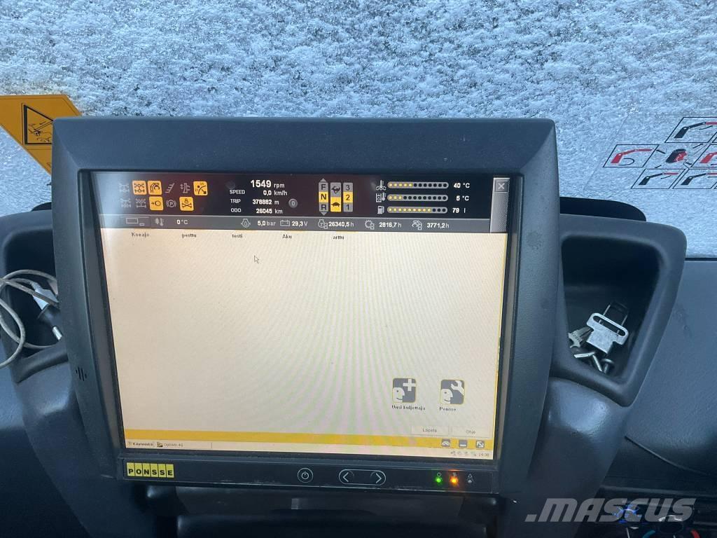 Ponsse WISENT 8W Forwarderji