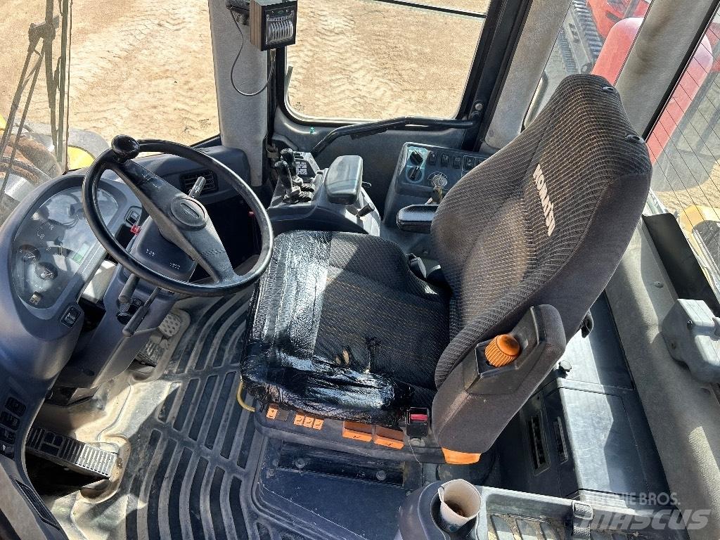 Komatsu WA 380-5 Kolesni nakladalci