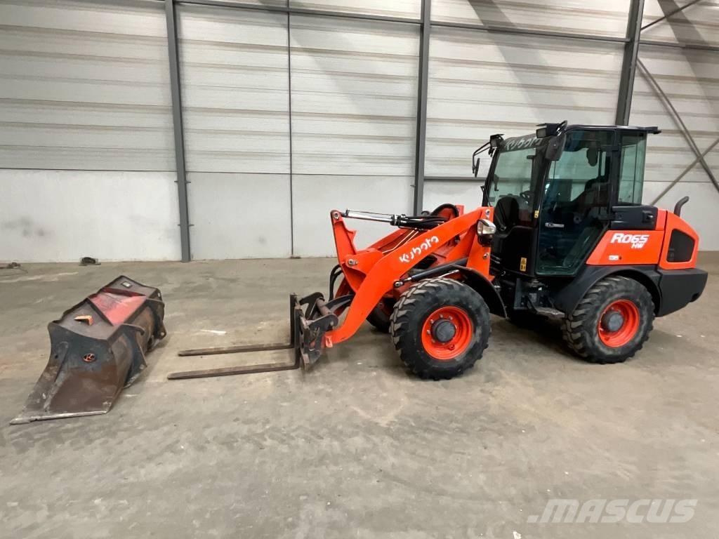 Kubota R 065 Kolesni nakladalci