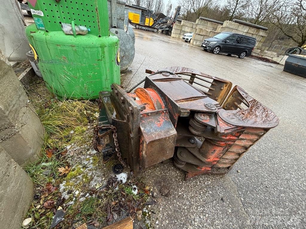 NPK Greifer Grabeži