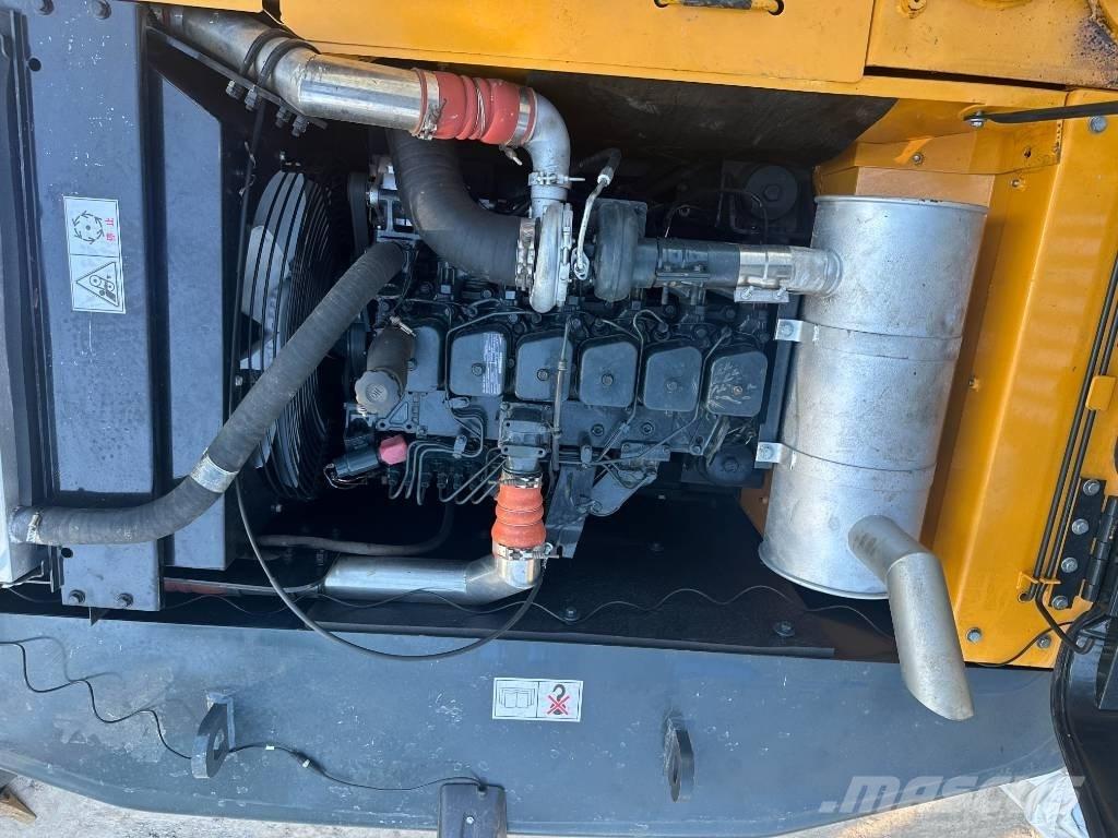 Hyundai HX 220 Bagri goseničarji