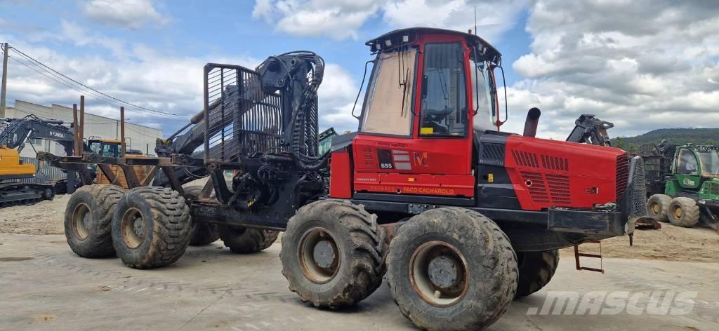 Komatsu 895 Forwarderji