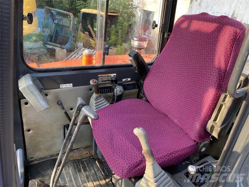 Doosan DX 55 Bagri na kolesih