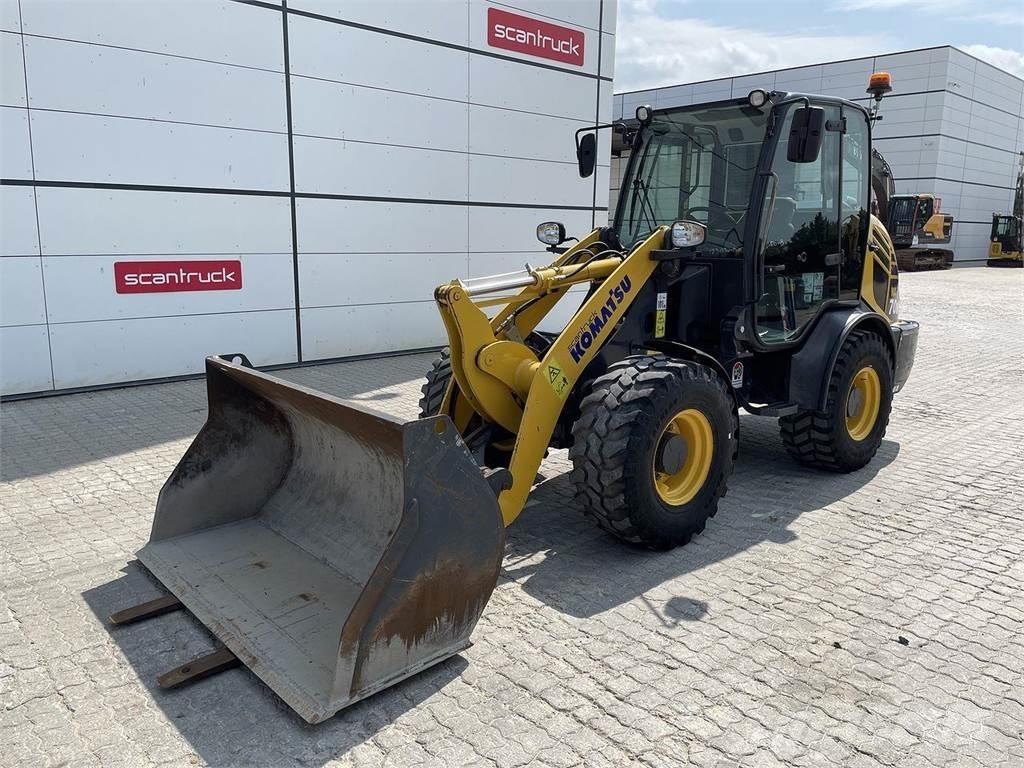 Komatsu WA70M-8EO Večnamenski nakladalci