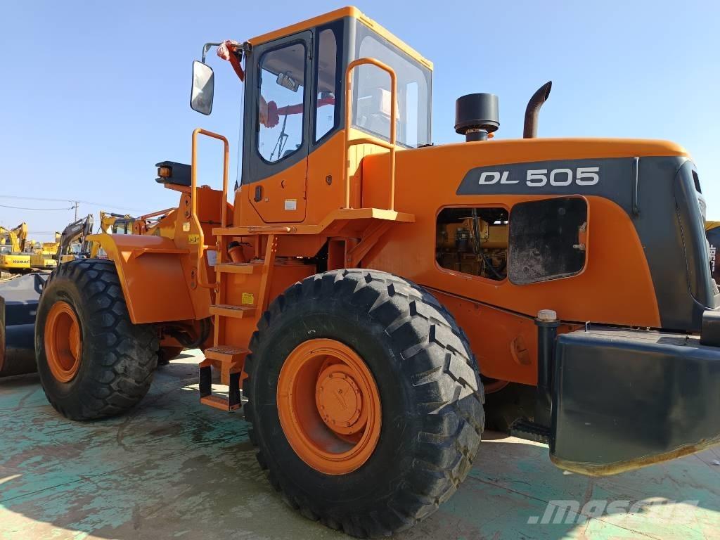 Doosan DL 505 Kolesni nakladalci
