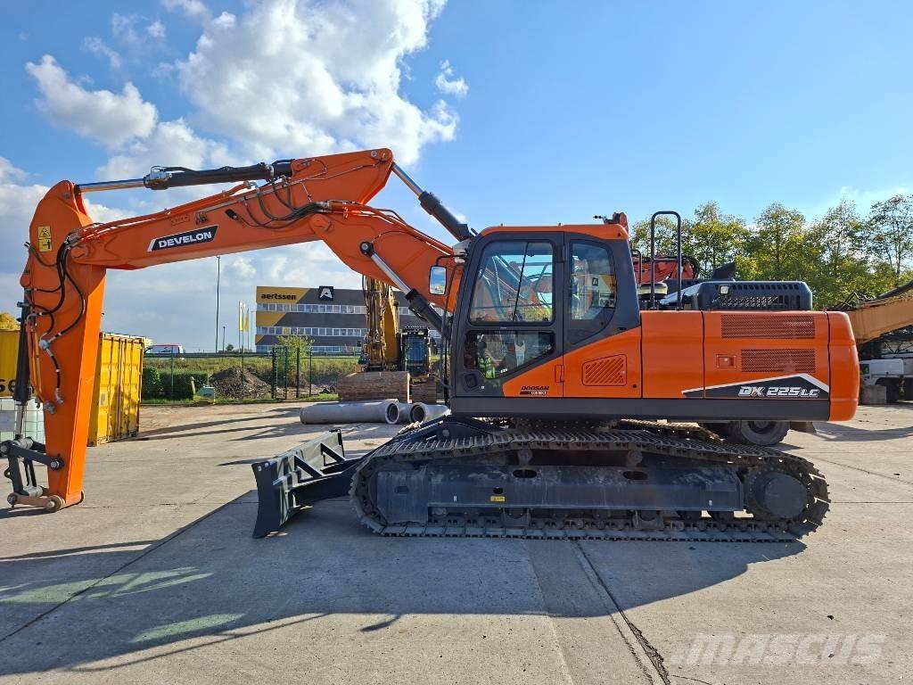 Develon DX 225 LC-7 Bagri goseničarji