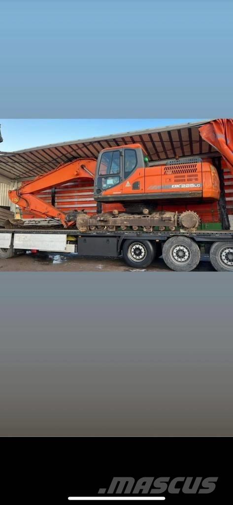 Develon DX 225 LC-7 Bagri goseničarji