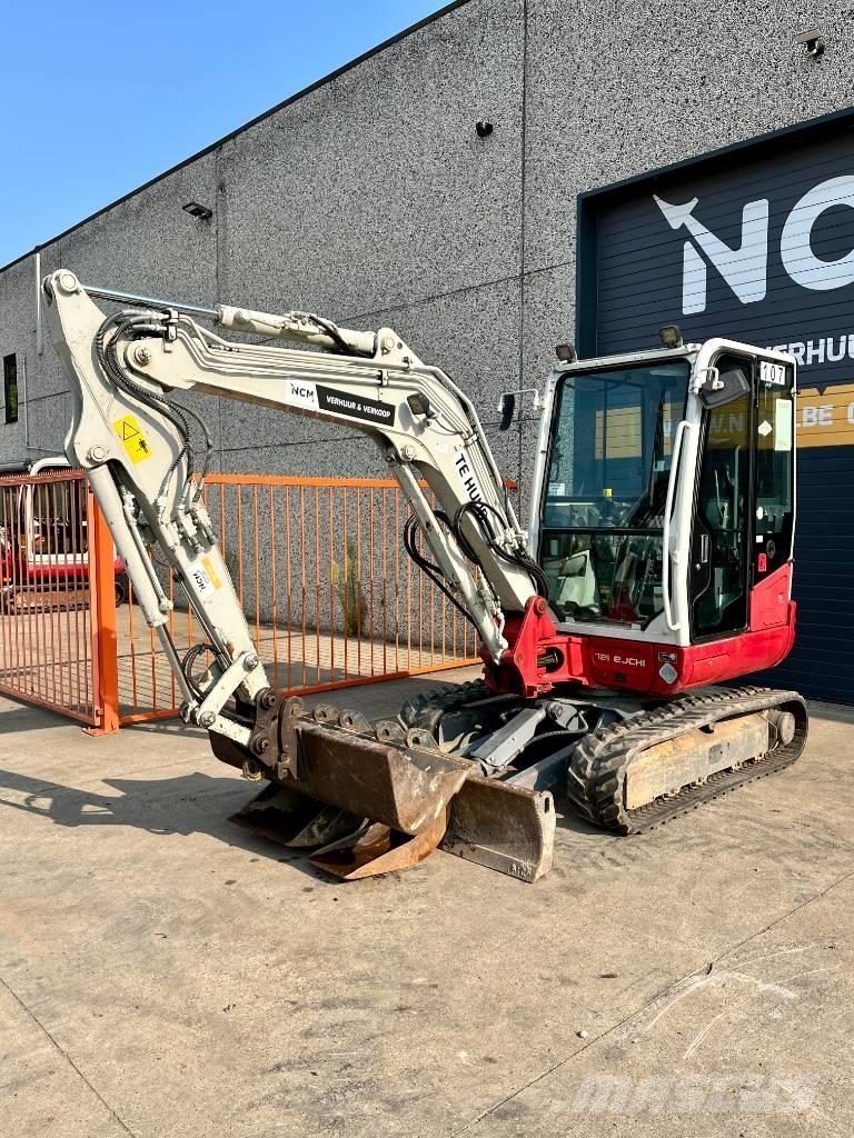 Takeuchi TB 235 Mini bagri <7t