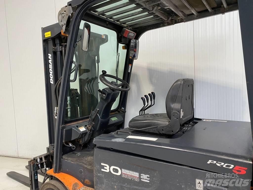 Doosan B30X-5 Električni viličarji
