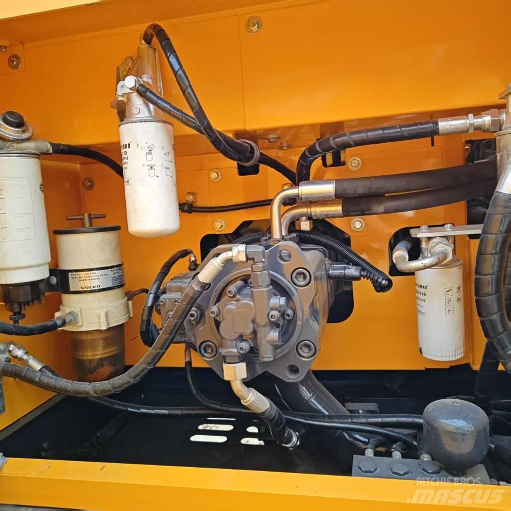 Volvo EC 250 D L Bagri goseničarji