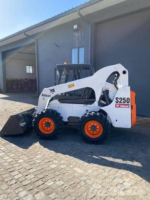 Bobcat S 250 Skid steer mini nakladalci