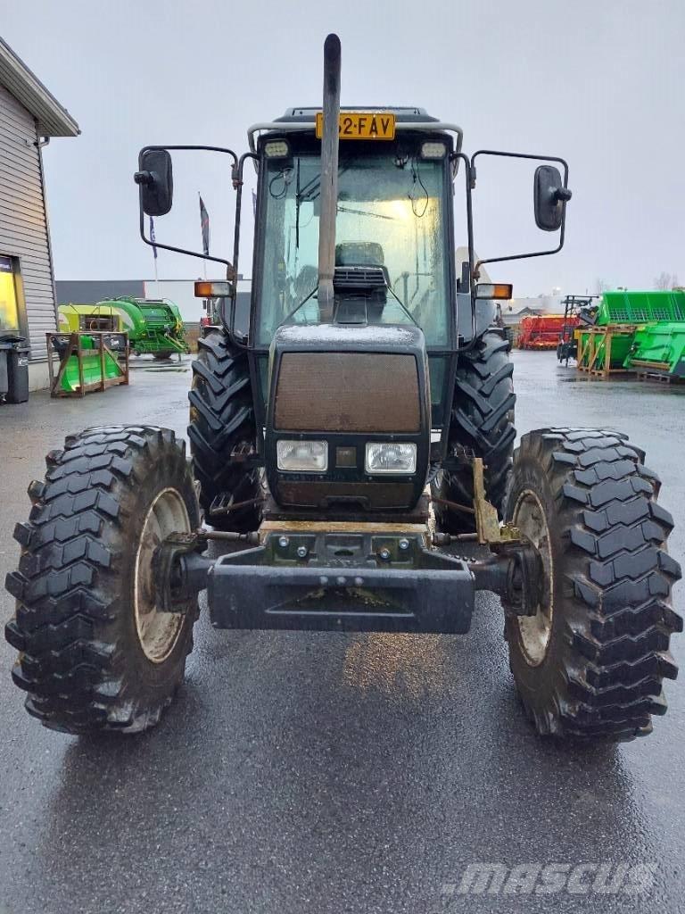 Valtra Valmet 900 Traktorji