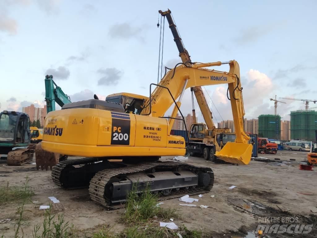 Komatsu PC 200-7 Midi bagri 7t – 12t