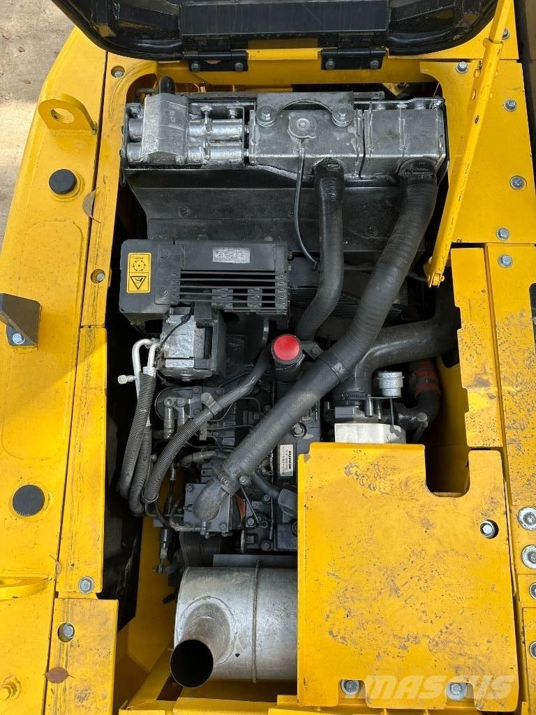 Komatsu PC 130 Bagri goseničarji