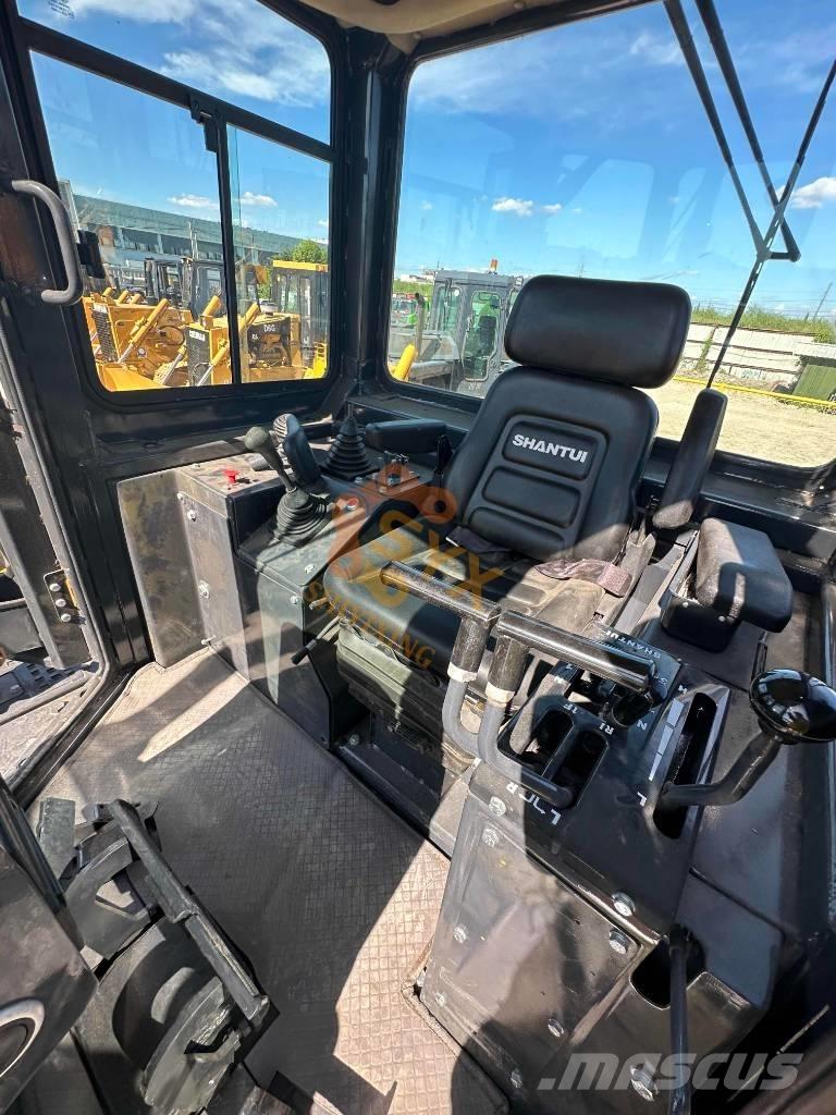 Shantui SD 22 F Buldožerji goseničarji