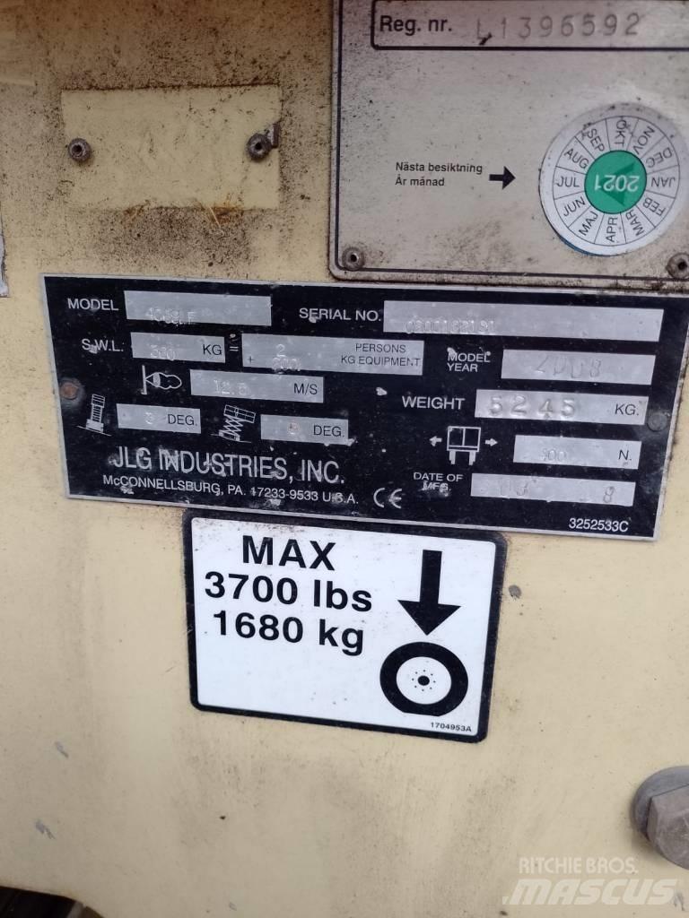 JLG 4069 LE Škarjaste dvižne ploščadi