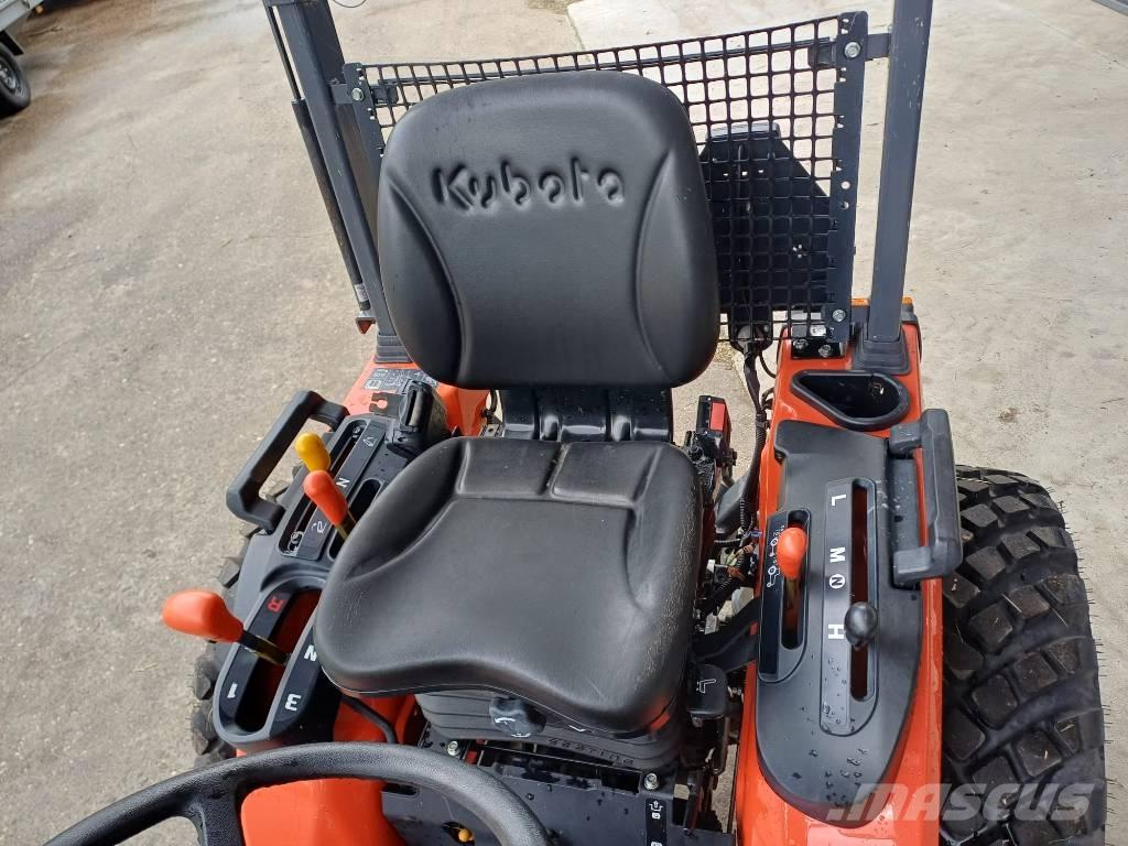 Kubota B1-241 Manjši traktorji