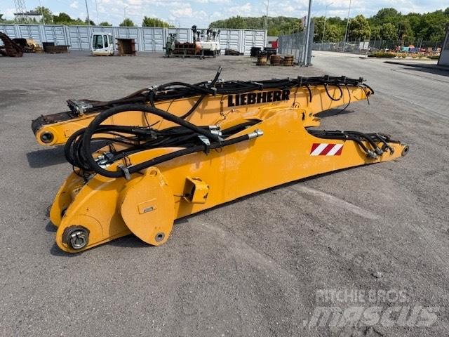 Liebherr LH 26 ARMS Boom in dipper roke