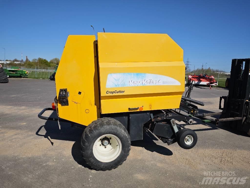 New Holland BR 6090 Balirke (okrogle bale)