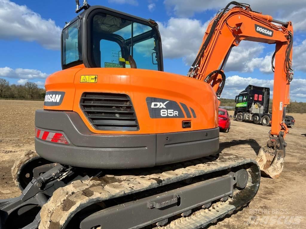Doosan DX 85 R Midi bagri 7t – 12t