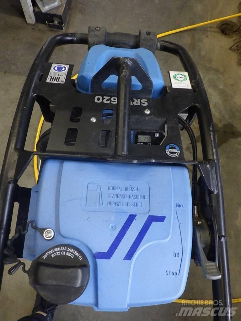 Weber SRV 620 Vibro nabijači