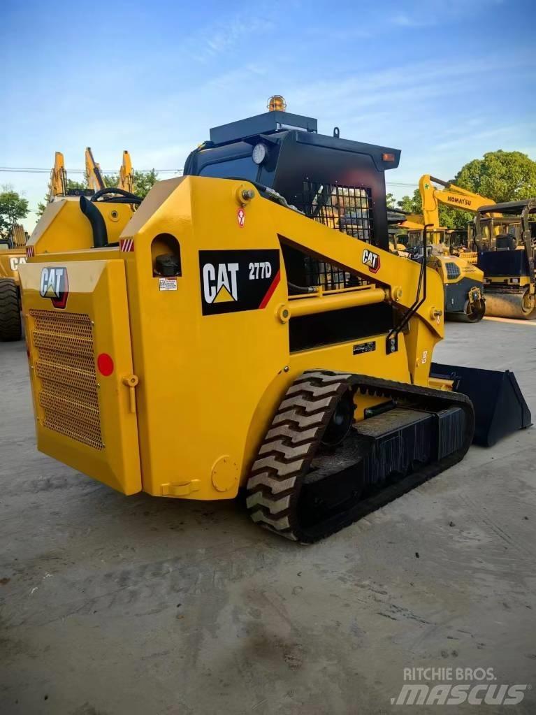 CAT 277 D Skid steer mini nakladalci