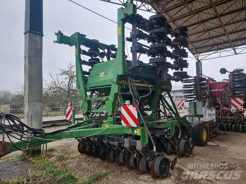 John Deere 750A Drugi kmetijski stroji