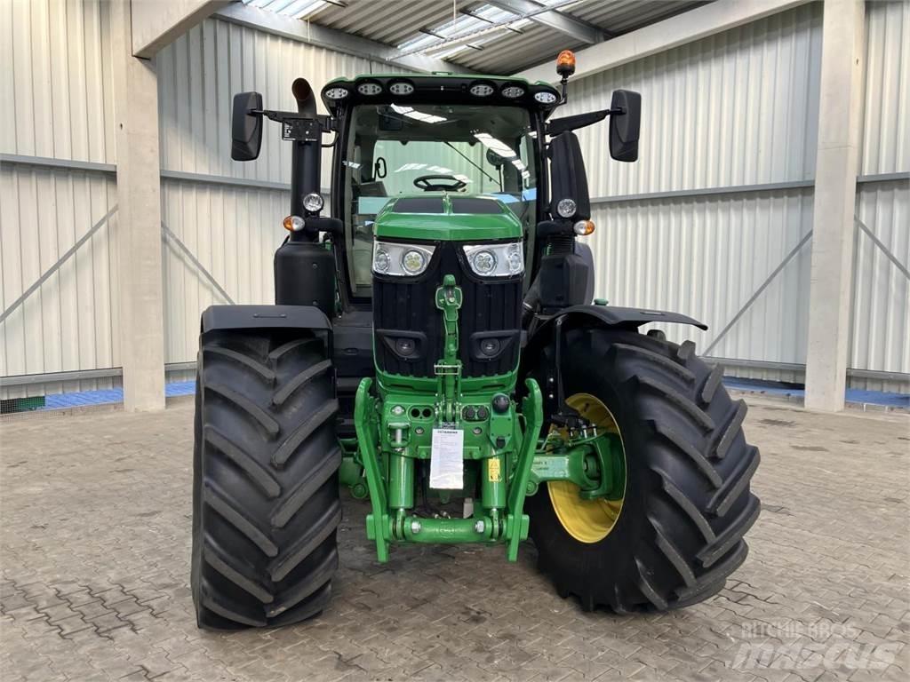John Deere 6R 250 Traktorji