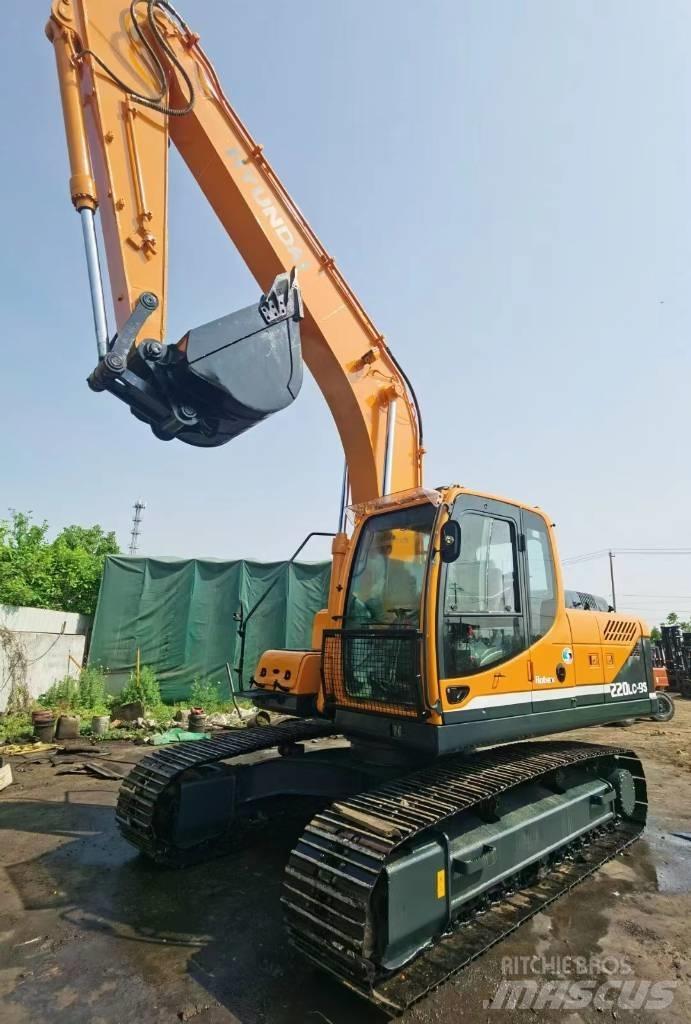 Hyundai R220LC-9 Bagri goseničarji