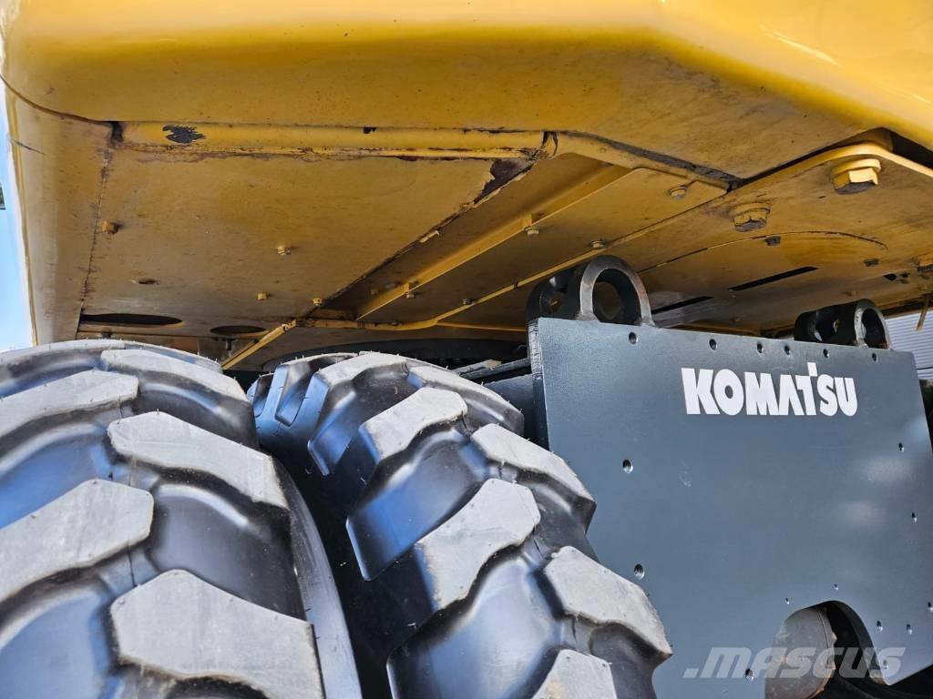 Komatsu PW 148-8 Bagri na kolesih