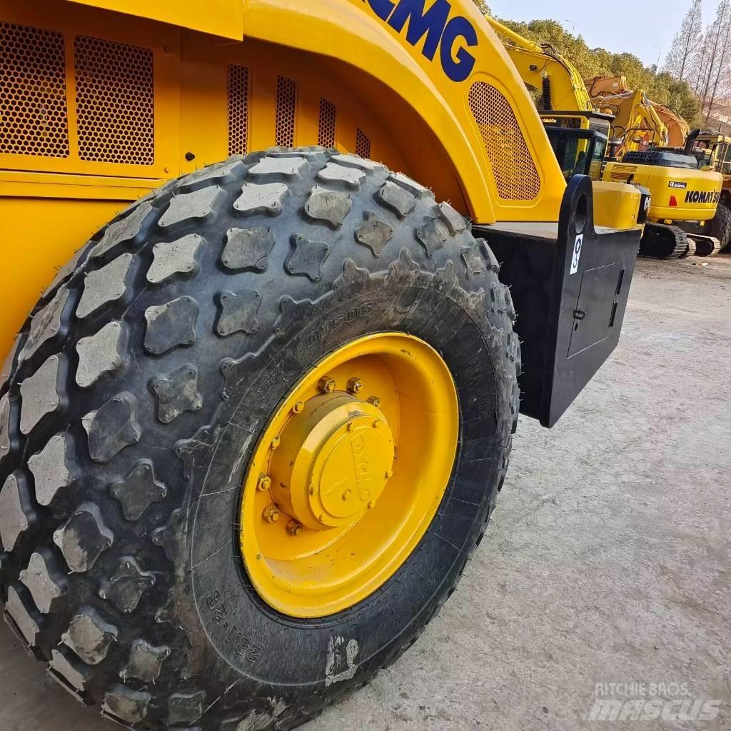 XCMG XS 142 J Enojni valjarji