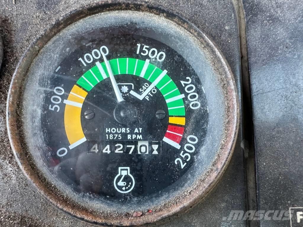 Massey Ferguson 265 Traktorji