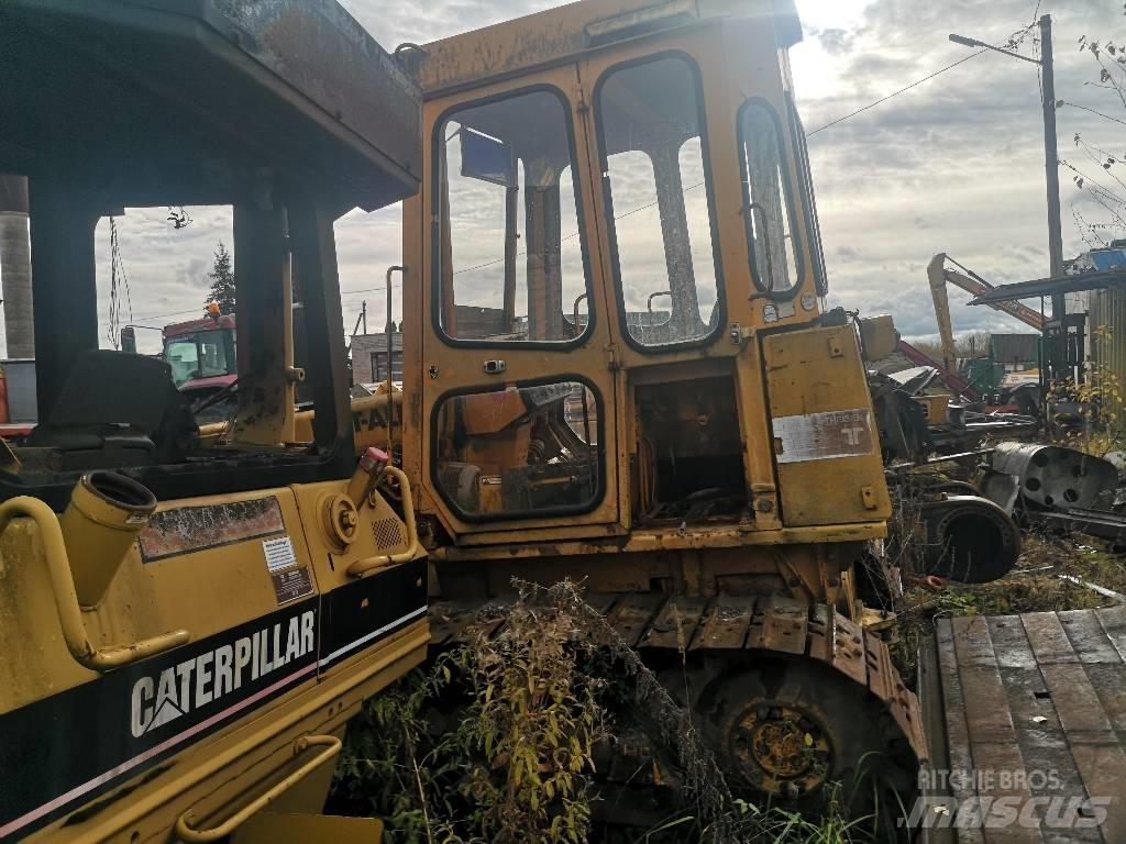 CAT D 5 M XL Buldožerji goseničarji