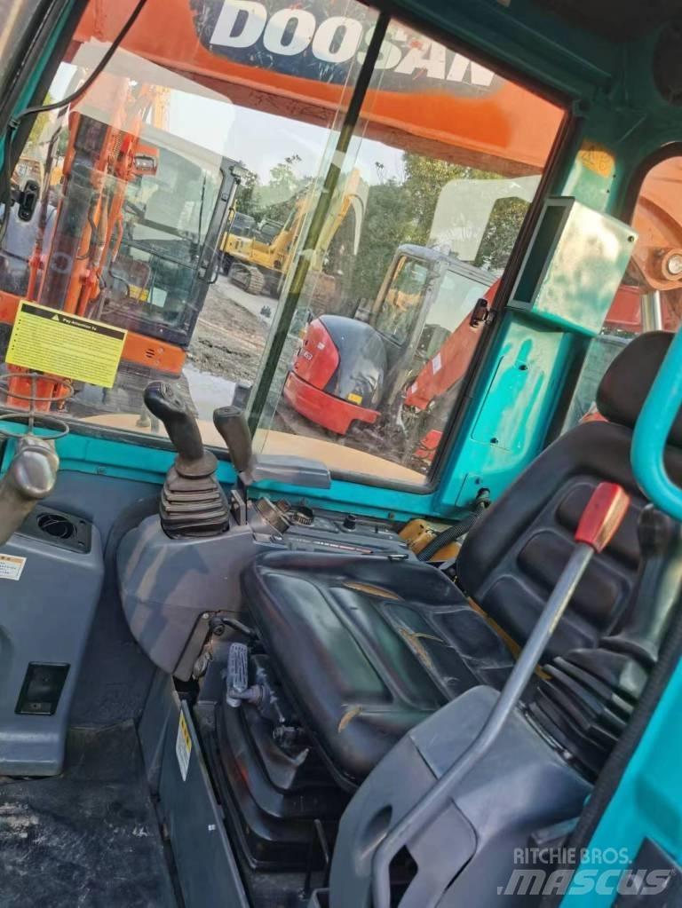 Kubota 163-1 Bagri goseničarji