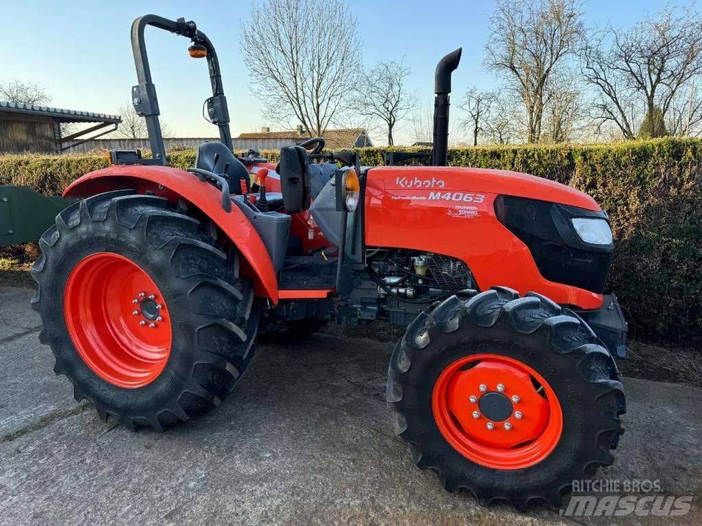 Kubota M 4-063 Traktorji