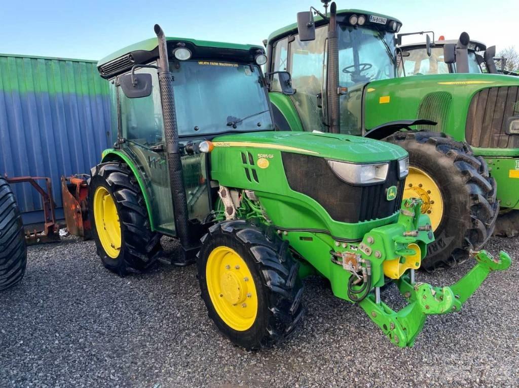 John Deere 5085 GF Traktorji