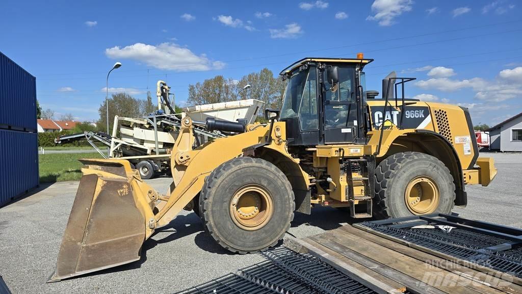 CAT 966K Radlader Kolesni nakladalci