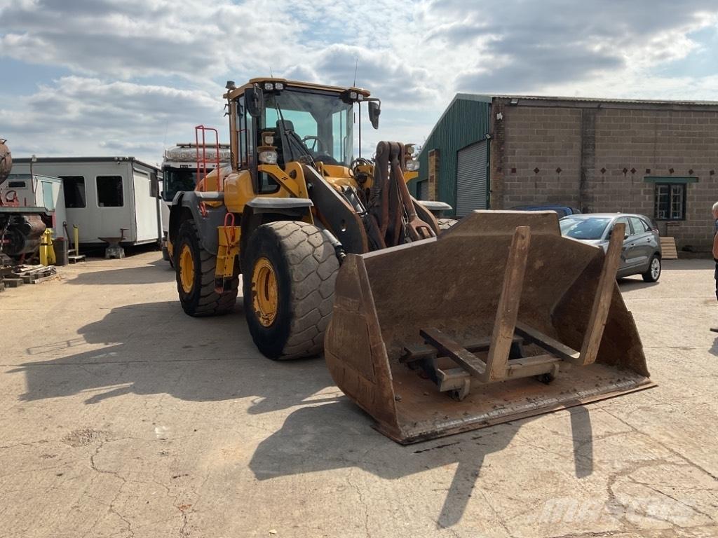 Volvo L110H Kolesni nakladalci