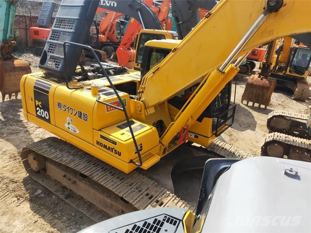 Komatsu PC200-7 Bagri goseničarji